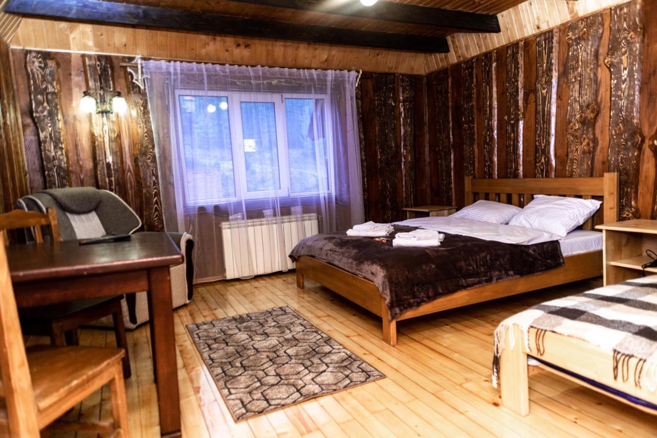 Wood House Hotel Pilipets Exterior foto